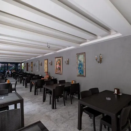 Kleopatra Fatih 4* אלאניה