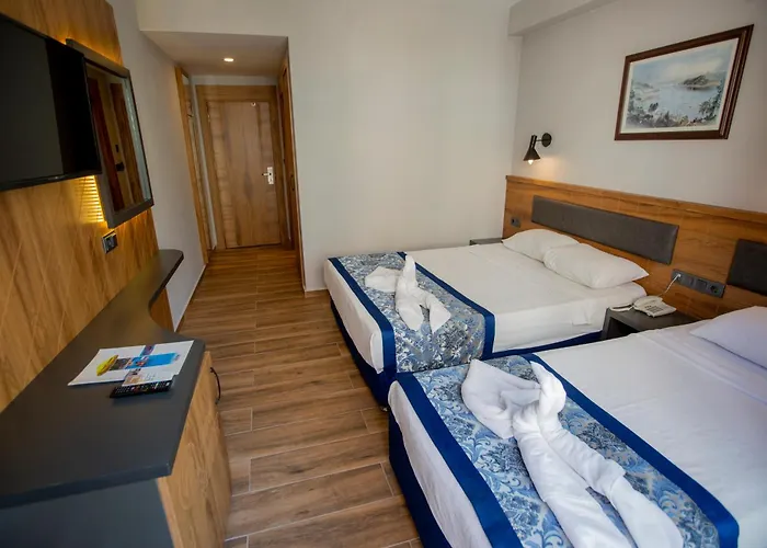 Kleopatra Fatih מלון אלאניה