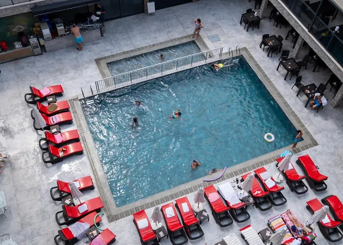 מלון Kleopatra Fatih 4*