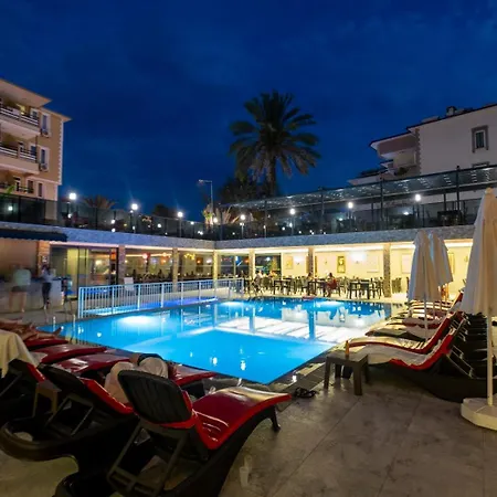 מלון Kleopatra Fatih