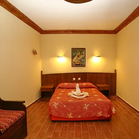 Kleopatra Fatih אלאניה